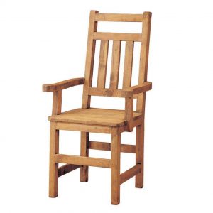 silla con brazos de madera