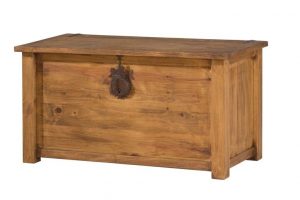 baúl de madera maciza