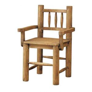 silla de madera rústica de troncos con brazos